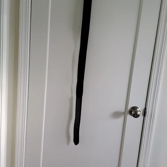 Halogen stretch belt (Faux Leather Stretch Belt) - Picture 2 of 4